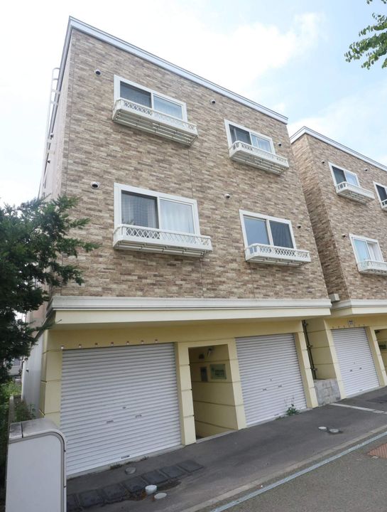 麻生リーブスの外観