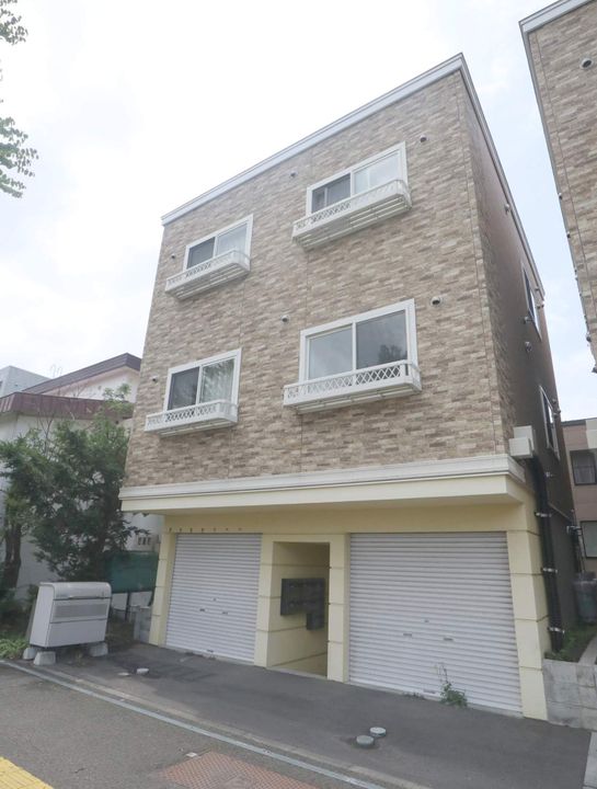 麻生リーブスの外観