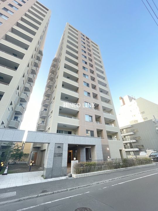 クレステージS6W12タワーの外観