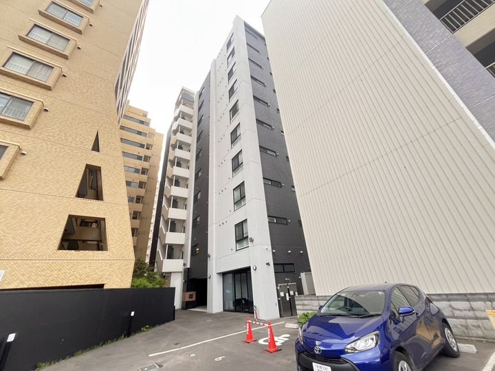 北海道札幌市中央区北四条西12丁目の賃貸マンションの外観