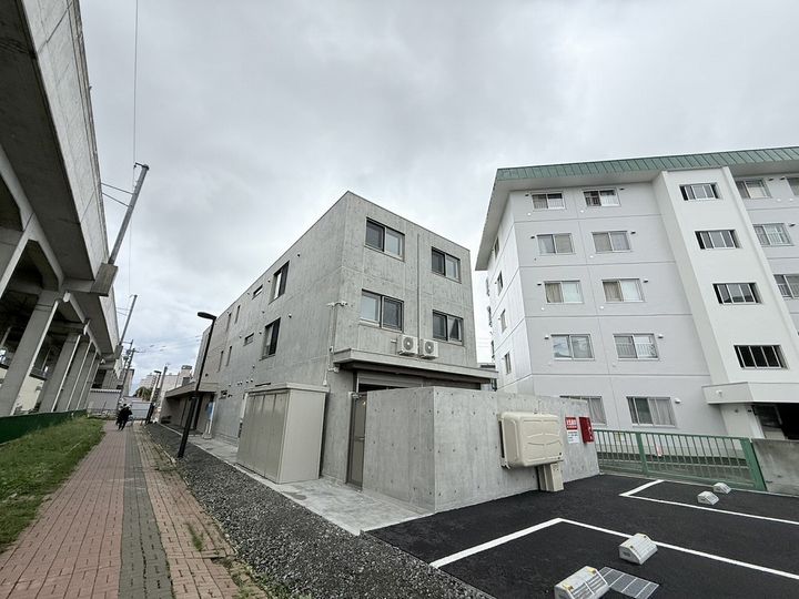 LU PIONIAの外観