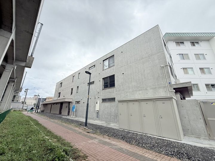 LU PIONIAの外観