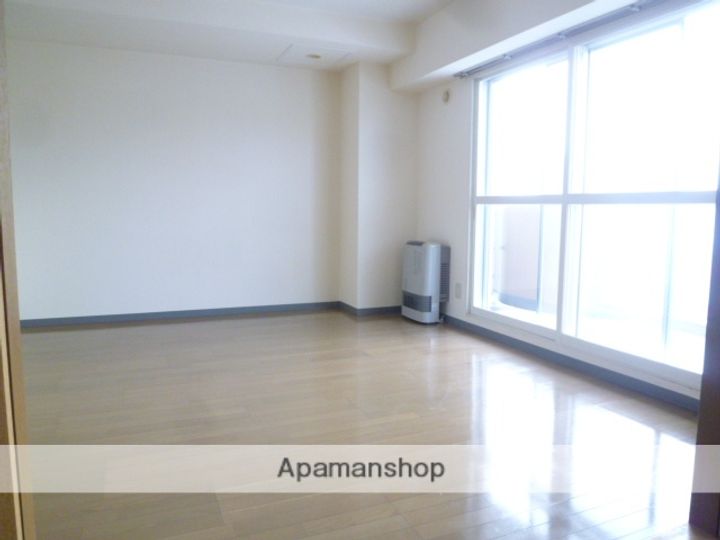 ターフサイド桑園の居間