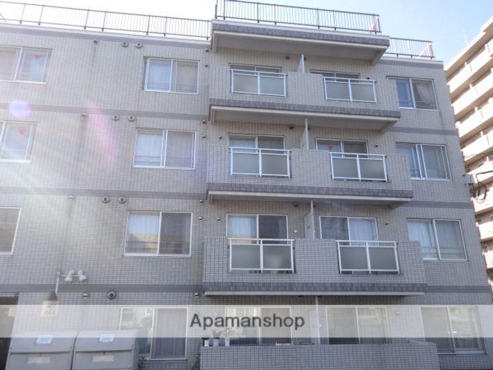 エムズ911の外観