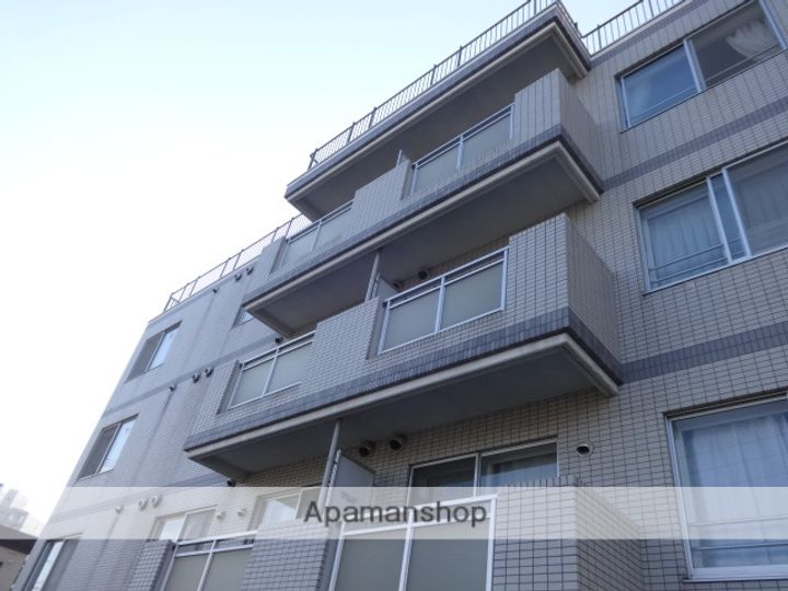 エムズ911の外観