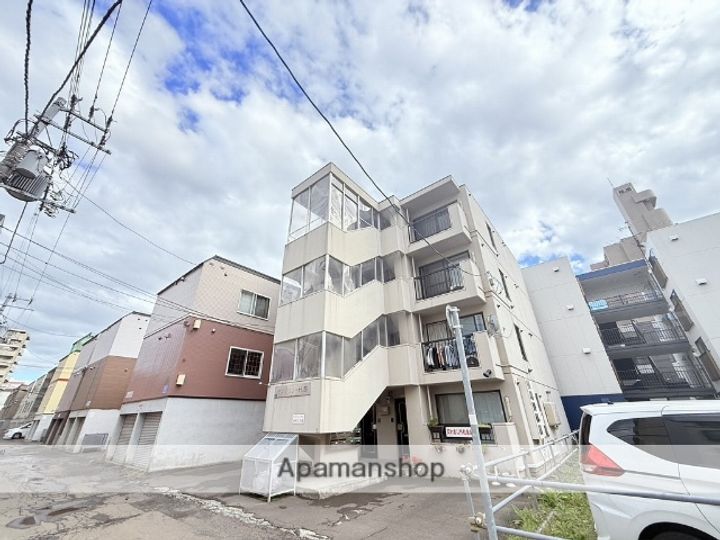 センチュリーH・Sの外観