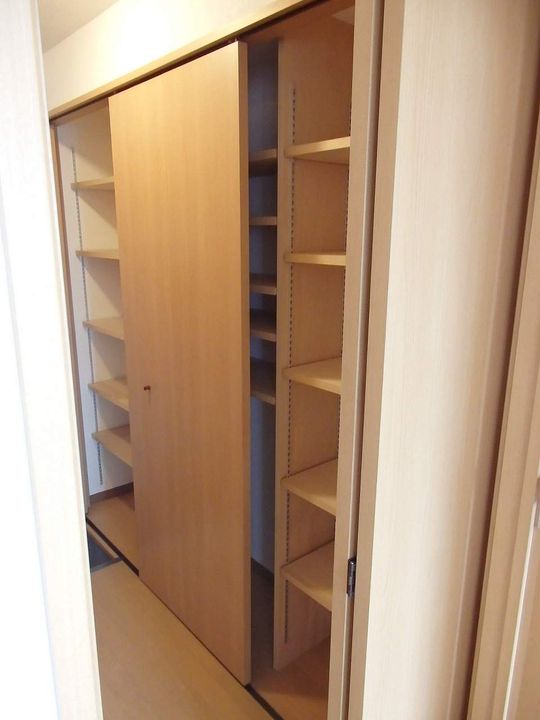 レインボータウン241004の玄関