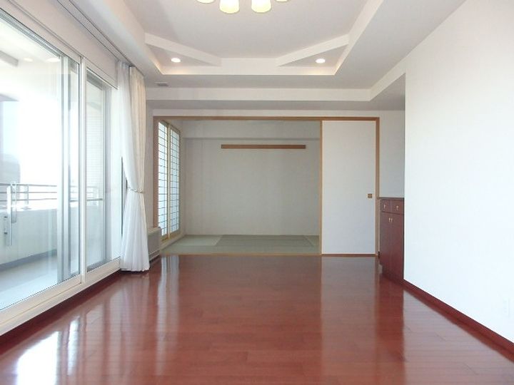 ライオンズマンション知事公館前の居間