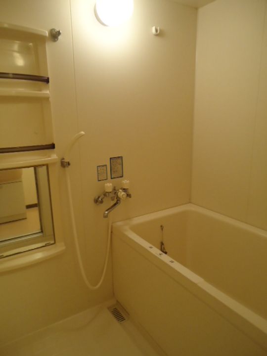 クレステージ南6条801の風呂