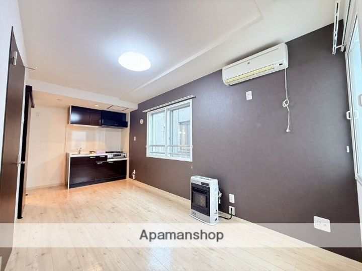 ボヤージュドゥロワの居間