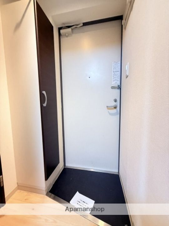 ボヤージュドゥロワの玄関