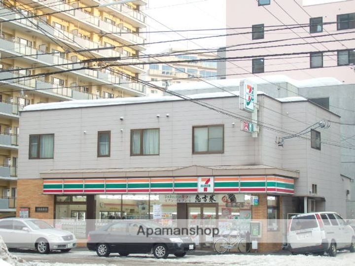 ボヤージュドゥロワの周辺