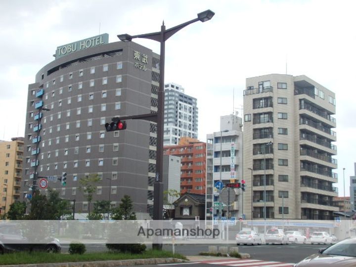 ボヤージュドゥロワの周辺