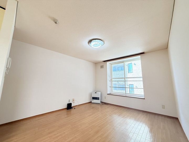 メゾンメモワール205の居間