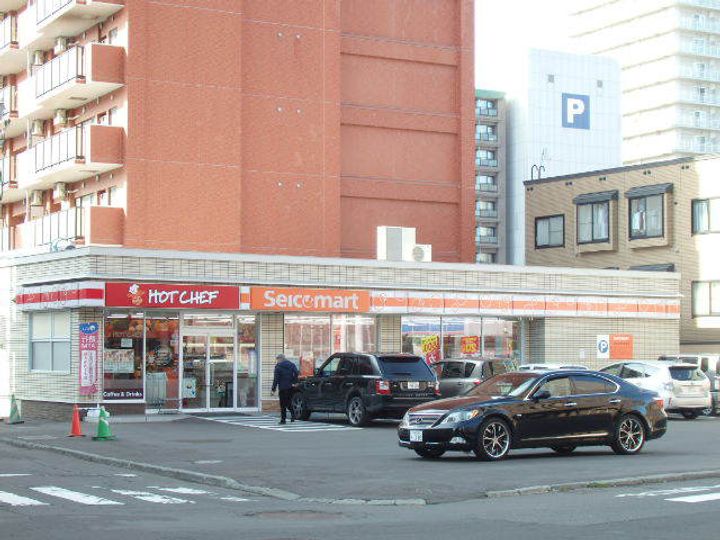 アン・セリジェ壱番館1013の周辺