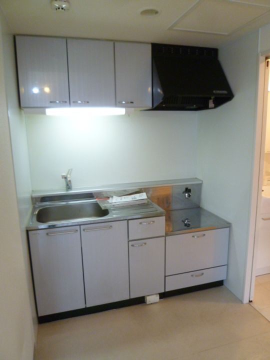 ルーエ琴似0401のキッチン