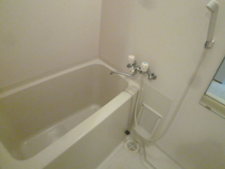 ルーエ琴似0401の風呂