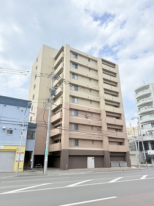 プラシード北円山の外観