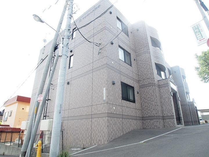 イシラバス藻岩102の外観