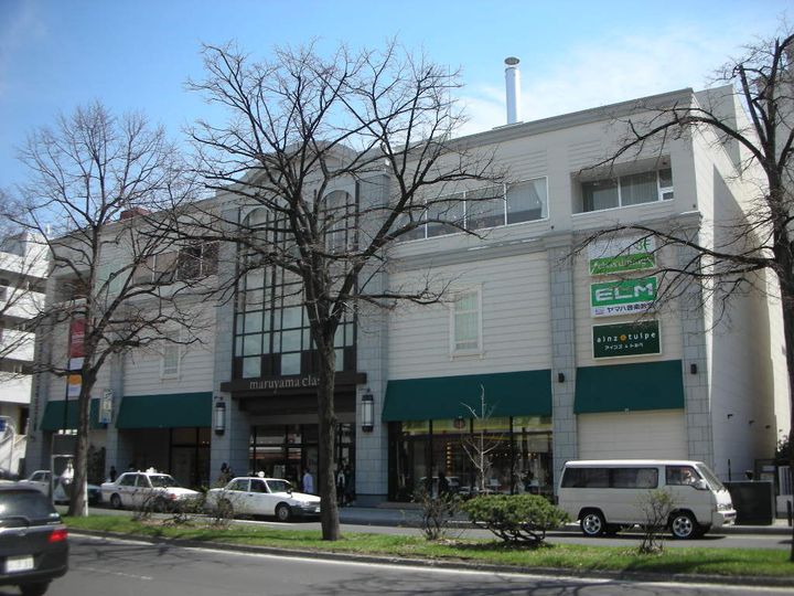 RESIDENCE SAISONの周辺