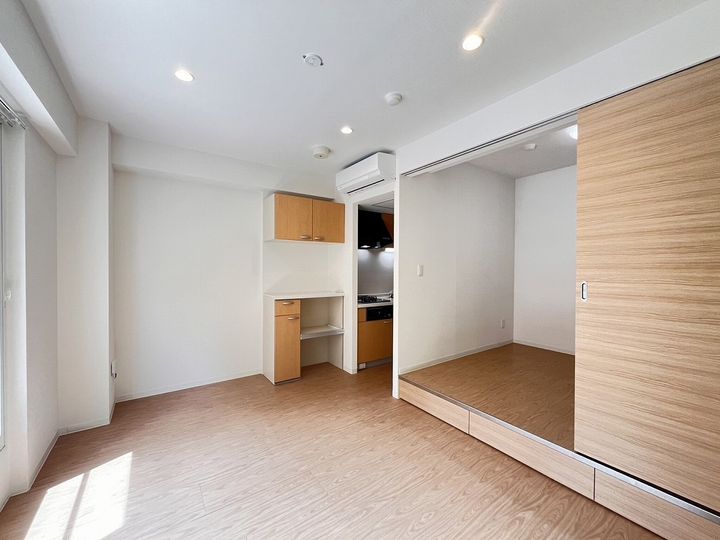 レコルト円山の居間