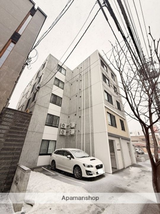 北海道札幌市中央区北四条西22丁目の賃貸マンションの外観
