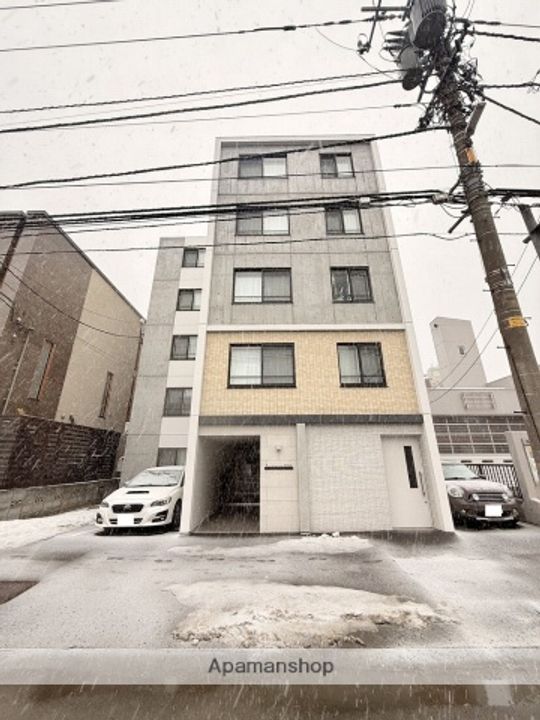 北海道札幌市中央区北四条西22丁目の賃貸マンションの外観