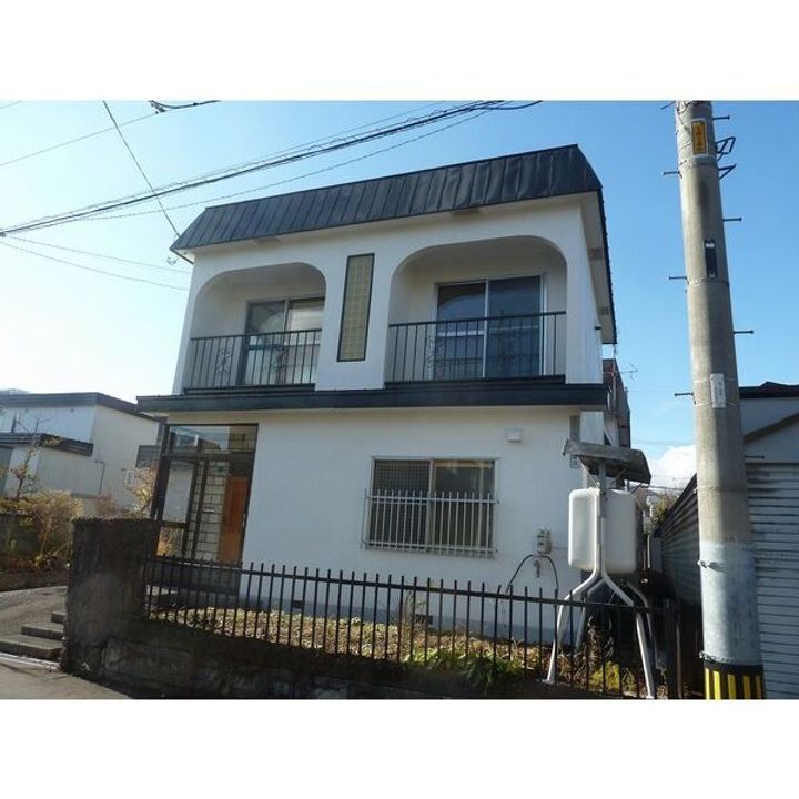 北海道札幌市南区石山二条7丁目(一戸建)の賃貸物件戸建ての外観