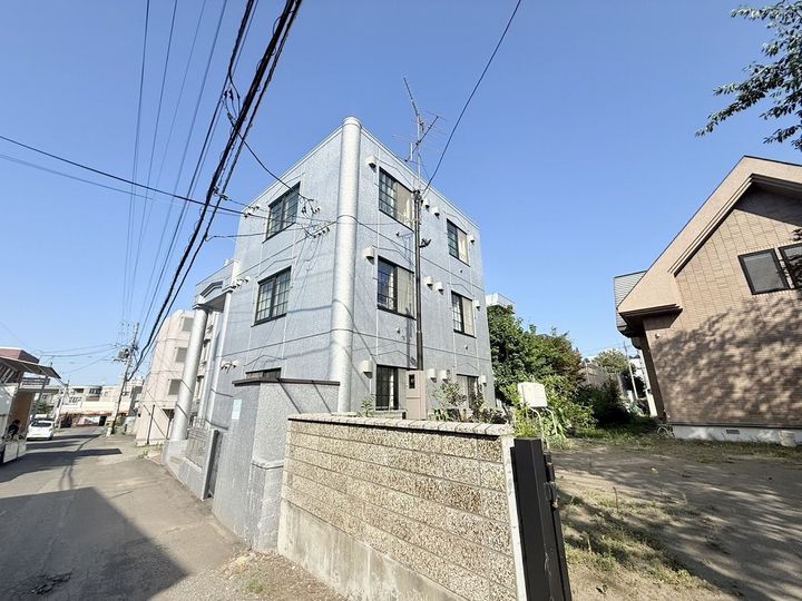 グレース宮の森303の外観