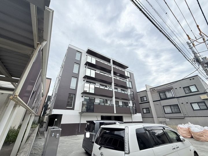 HIGH RESIDENCE YAMAHANA205の外観