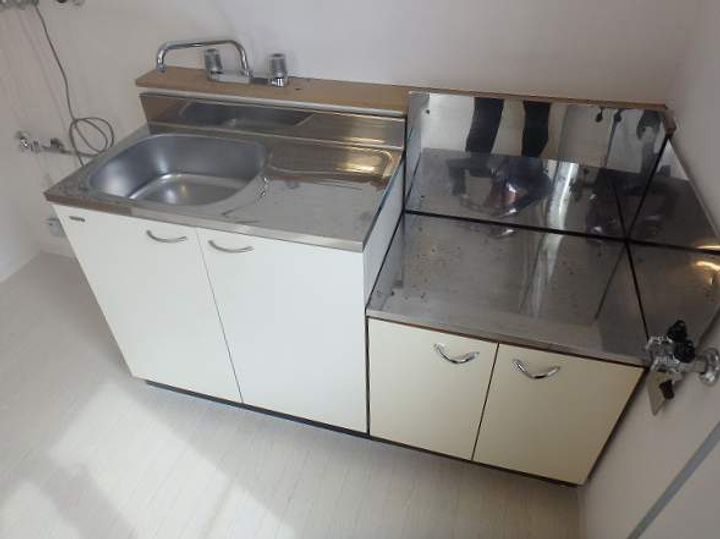 ファースト・J・17105のキッチン