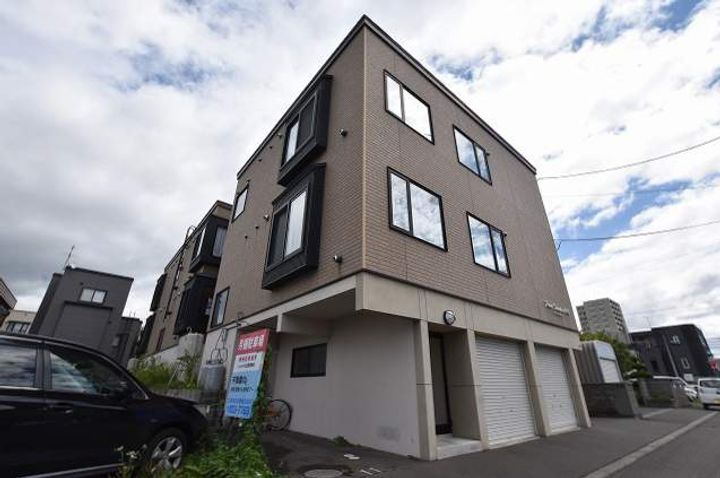 パラ・シェンプレN45105の外観