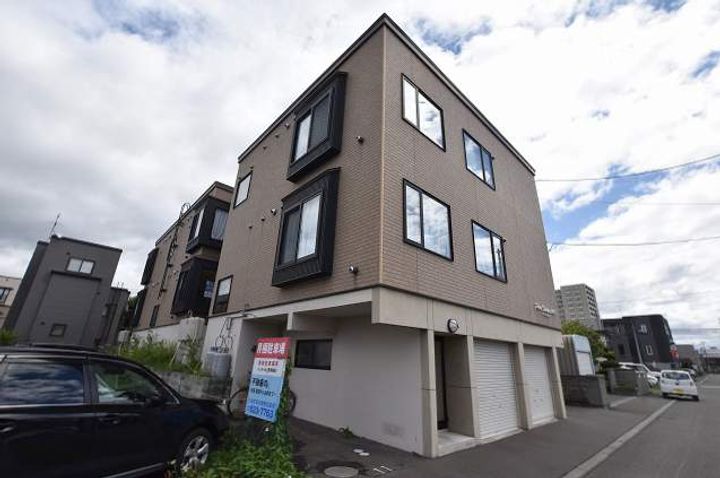 パラ・シェンプレN45105の外観