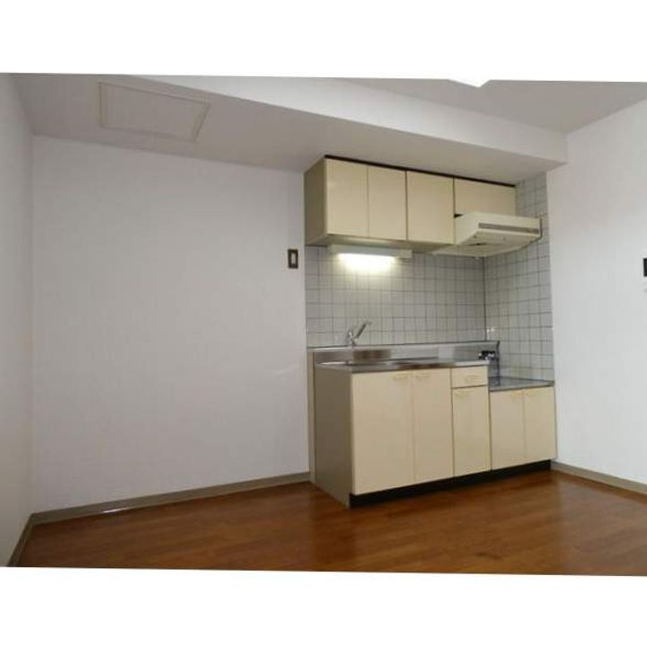 モンターニュプログレ402のキッチン