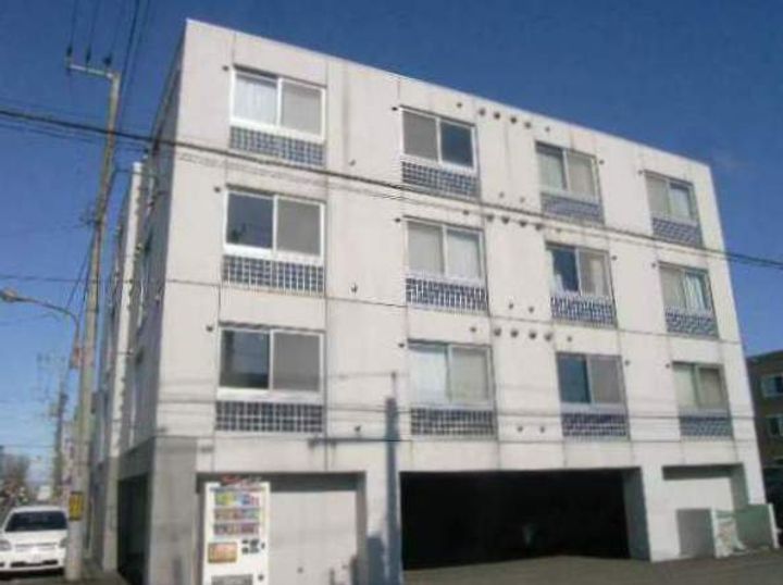 モンターニュプログレ402の外観