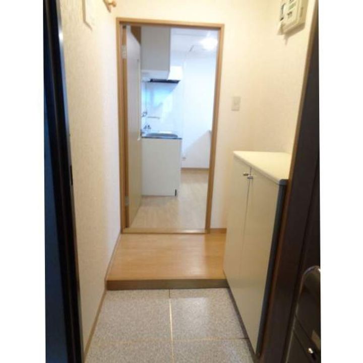 サザンクリスタル北大101の玄関