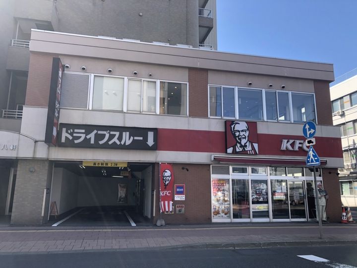 エクセレンス8203号室の周辺