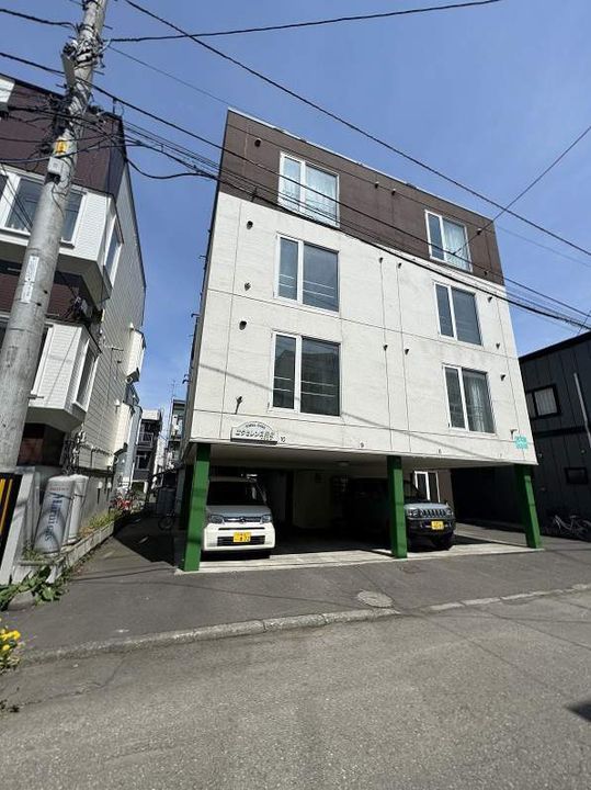 エクセレンス元町403の外観