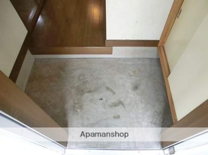 コーポあべ102の玄関