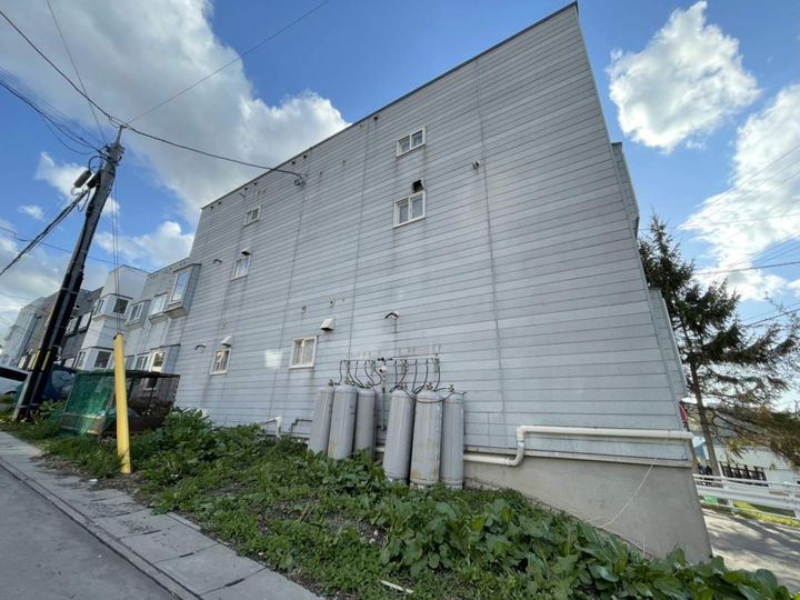 AMS桜E棟201の外観