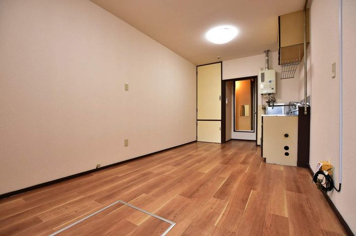 メゾンエル0210の内装