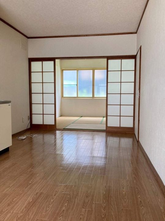 北海道小樽市富岡1丁目(一戸建)の賃貸物件戸建ての居間