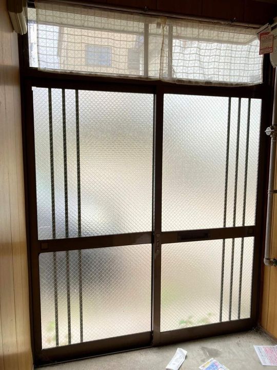 北海道小樽市富岡1丁目(一戸建)の賃貸物件戸建ての玄関