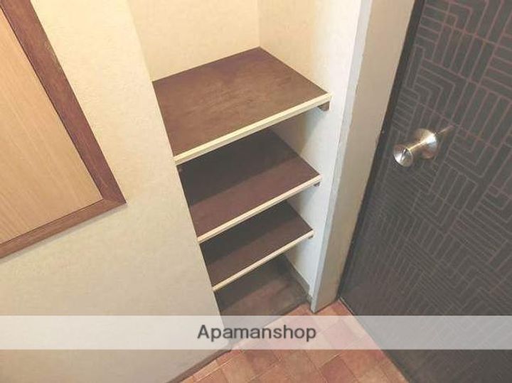 ロイヤルミドリ101208の玄関