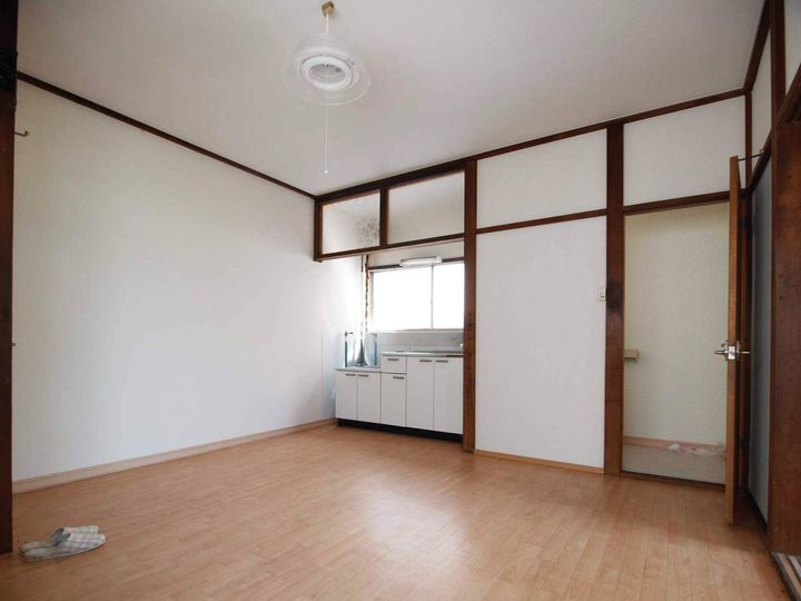 梅花荘1F奥の内装