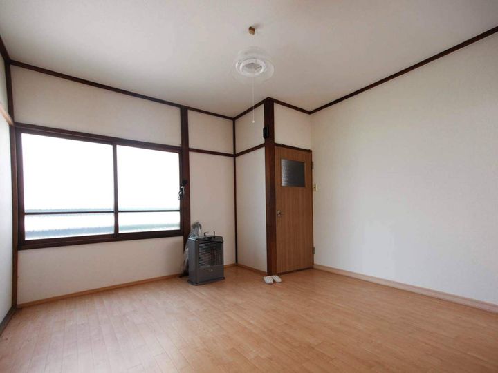 梅花荘1F奥の居間