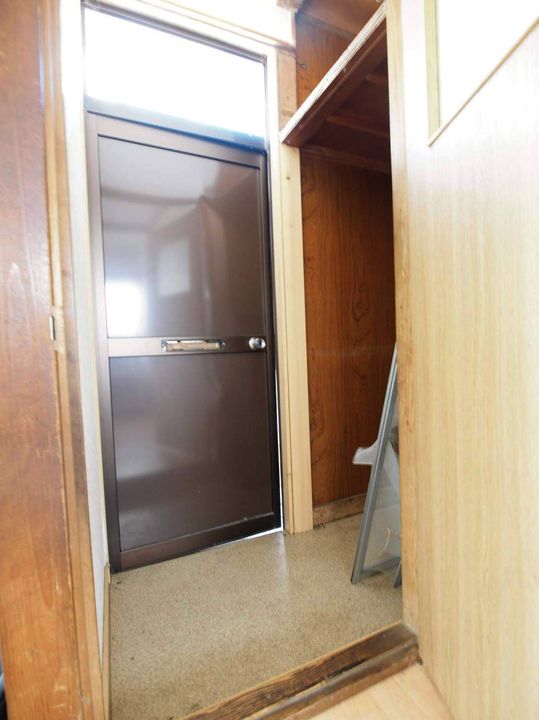 梅花荘1F奥の玄関