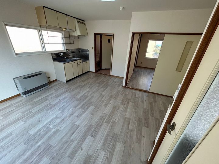 マージュ春日台101の内装