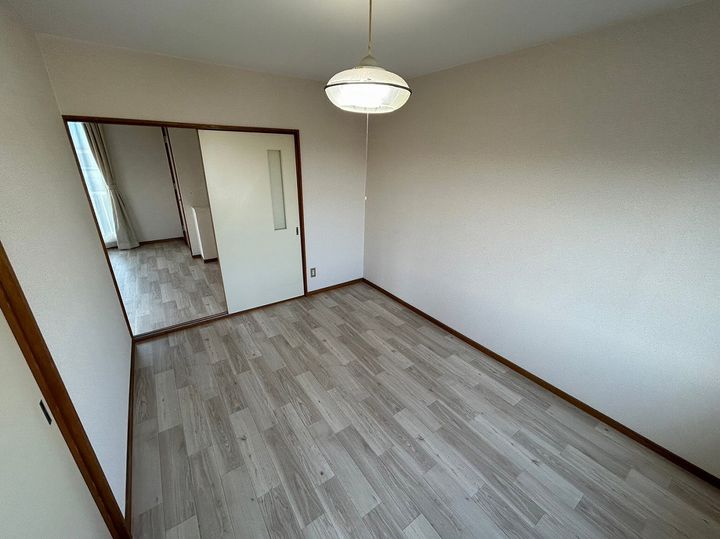 マージュ春日台202の内装