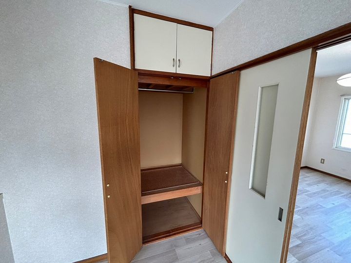 マージュ春日台202の内装